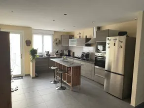 Village house - Image 2
