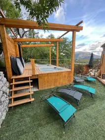 Vacation home with Jacuzzi - 14 people - Image 3