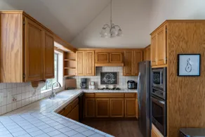 Secluded Modern House | Gazebo, Pet, BBQ, Mtn View - Image 4