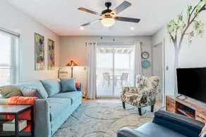 1BR Oceanview 3rd Floor | Deck | Pool - Image 2
