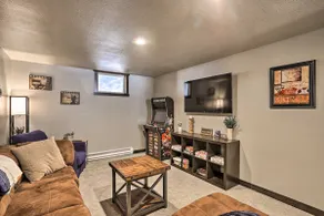 Modern Lead Cabin w/ Private Hot Tub & Fireplace! - Image 5