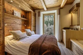 Apt Arsene 6 Chalet-Style Near Ski Sleeps 6 - Happy Rentals - Image 5