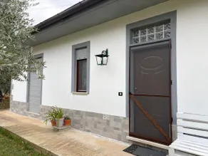 House in a rustic and quiet setting - Image 1