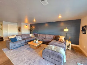 Stunning Riverfront home- River access with Hot Tub & Game Room! - Image 4