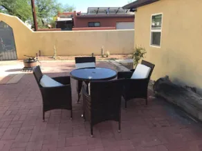 Historic 2-bedroom Sam Hughes Casita w/ Courtyard - Image 3