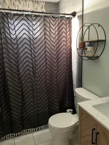 Spacious 2 Bed2 Bath Guest Suite Apt with HOT TUB and EV Charging - Image 5