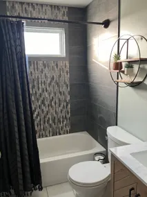 Spacious 2 Bed2 Bath Guest Suite Apt with HOT TUB and EV Charging - Image 4