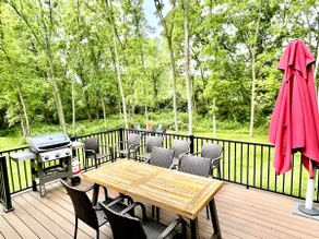 Black Point House: Spacious 4BR lake retreat in Lake Geneva, perfect for family gatherings. - Image 5