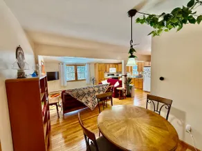 Serene 1-bedroom suite on 75 acre horse property - Image 5