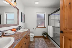 Montana Adventure Living - Close to Yellowstone & Downtown Livingston - Image 4