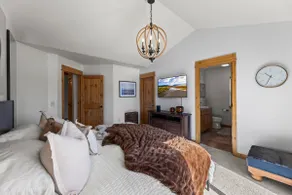 Montana Adventure Living - Close to Yellowstone & Downtown Livingston - Image 2