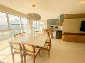 Modern Oceanfront Apartment - Image 4