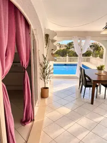 Perfect to relax with friends and family - Image 3