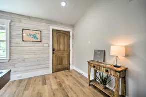 Gorgeous Cabin w/ Pergolas, Walk to River! - Image 4