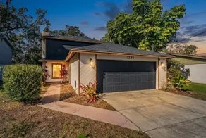 Relaxing Lake House In Tampa - Image 2