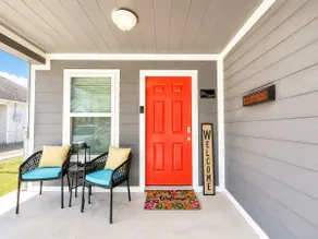 The Lily house-2 bd/1 bath-close to everything! - Image 3