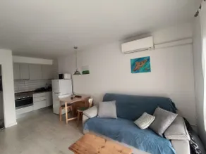 Apartment with a pool next to the beach - Image 2