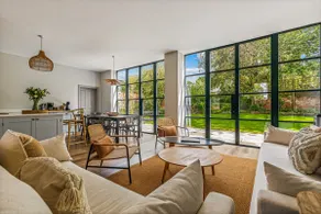 Montpellier House, Centrally Located, Large Garden - Image 2