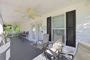 Kimmie's Place-6 Min to Beach, two family rooms! - Image 3