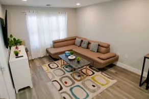 Luxury 1BR Retreat | Only 15 Mins to MetLife - Image 5