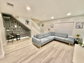 Beautiful Remodeled 4 Bedroom House - Image 4