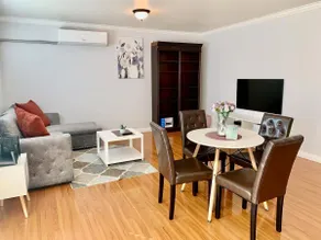 Comely 1-bedroom 1 bath 1 living room rental unit - Image 2