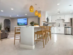 [The Sonoran Sun] Centrally Located w/ Pool - Image 2