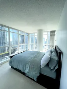 Elegant 1Bedroom near CNTower - Image 2