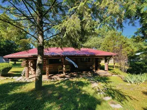 Cozy Log Cabin | Hot Tub & Game Room | Near Casino - Image 3