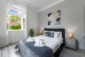 New Luxury Apartment with tarrace, 2min. OldTown - Image 3
