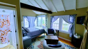 Coastal Sunset Cottage-1 bed, Kitchenette, Deck - Image 2