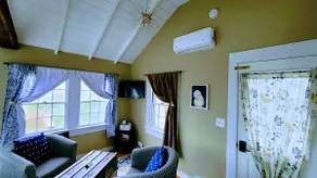 Coastal Sunset Cottage-1 bed, Kitchenette, Deck - Image 5