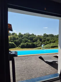 Loft with Heated Pool, Sauna & Jacuzzi - Image 2