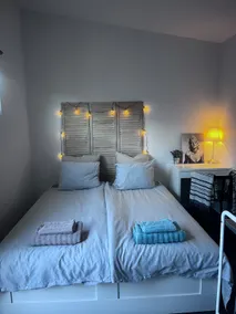 Lovely guest house available 500m from the sea - Image 3
