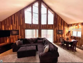 <10 min to Pinecrest Lake|Game Room|Fire Pit|Wifi - Image 3