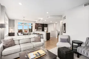 Zephyr Luxury-2 bedroom condo downtown Grand Haven - Image 2
