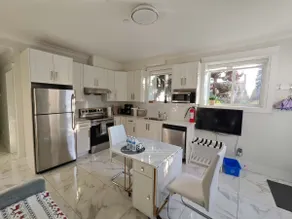 Adorable 2 bed suites with private entrance - Image 5