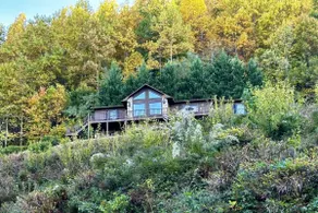 Secluded Mountain-top Cabin | Fall Colors - Image 2