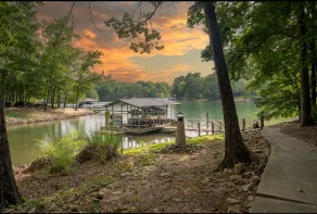 Papas Lake House Dock/kayak/paddle boat/Firepit - Image 2