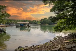 Papas Lake House Dock/kayak/paddle boat/Firepit - Image 5