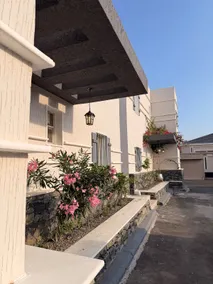 Luxury villa in Abha with a private heated pool - Image 2