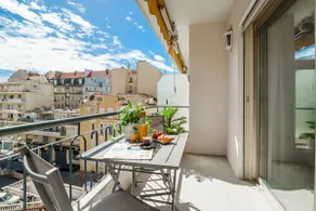 Downtown Cannes Modern 1-Br Apartment - Image 2