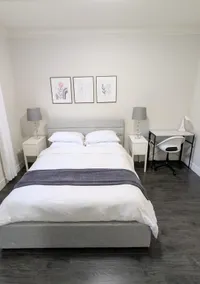 Modern Hampton Suite w/Patio - Breakfast Included! - Image 2