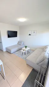 Modern Hampton Suite w/Patio - Breakfast Included! - Image 4