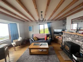 Cozy and secluded cottage with stunning ocean view - Image 5