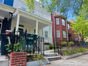 Pristine Petworth | 4BR + Street Parking + Decks - Image 2