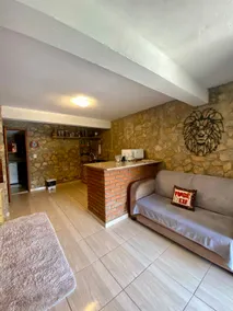 Stone house - Image 4