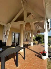Country house with pool - Image 3