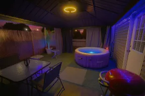 Hot Tub Holly 13 min to Horse Park 30 min to Ark - Image 4