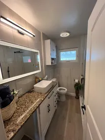 Relaxing 2 Bedroom home across from Portage Lakes - Image 2